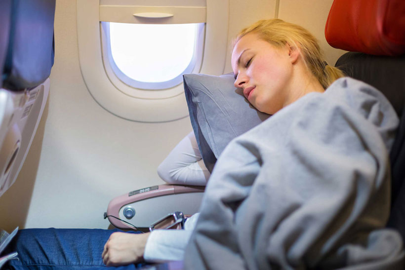 ۰۷_dont_use_blankets_travel_tips_airplane_kasto80