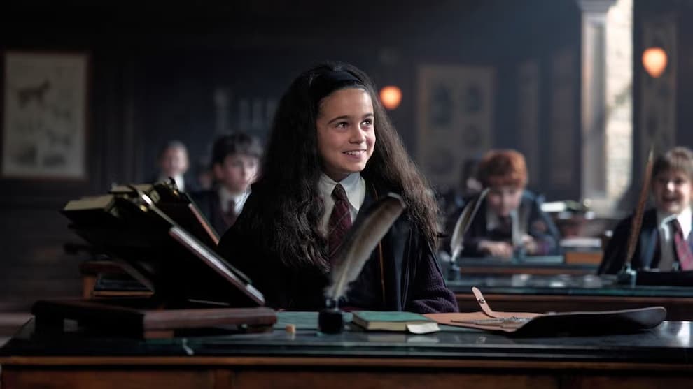 arabella-staunton-smiling-as-hermione-granger-in-harry-potter-and-the-philosopher-s-stone