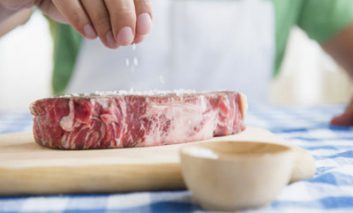مصرف این گوشت احتمال ابتلا به سرطان را افزایش می‌دهد