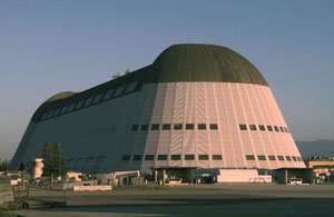 قرارداد ۶۰ ساله گوگل برای استفاده تحقیقاتی از فرودگاه Moffett ناسا