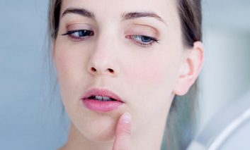 ۱۰ روش طبیعی برای رفع چربی پوست