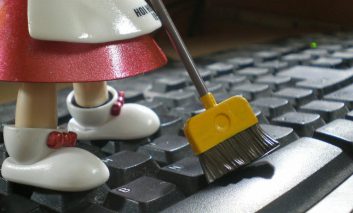 لپ‌تاپ خود را مثل روز اول تمیز و نو کنید