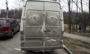 کامیون‌های کثیف؛ بوم نقاشی برای هنرهای خیابانی در مسکو