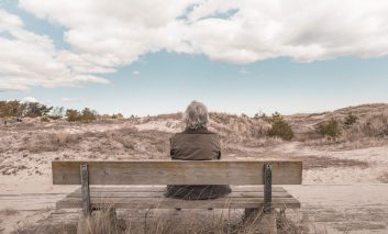 چطور با زندگی مجردی کنار بیایید و به آن خو بگیرید؟