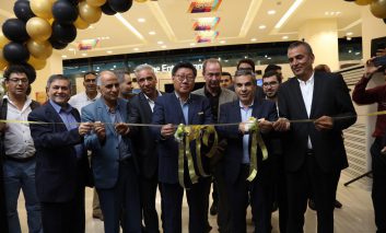 حضور هنرمندان در مراسم رونمایی از برند لاکچری ال جی سیگنچر