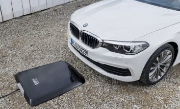عرضه شارژر بیسیم ویژه اتومبیل‌های برقی BMW در آینده نزدیک