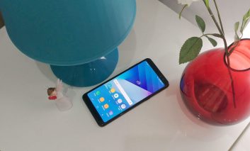 سامسونگ Galaxy A8 2018 زیر ذره‌بین فوت‌وفن