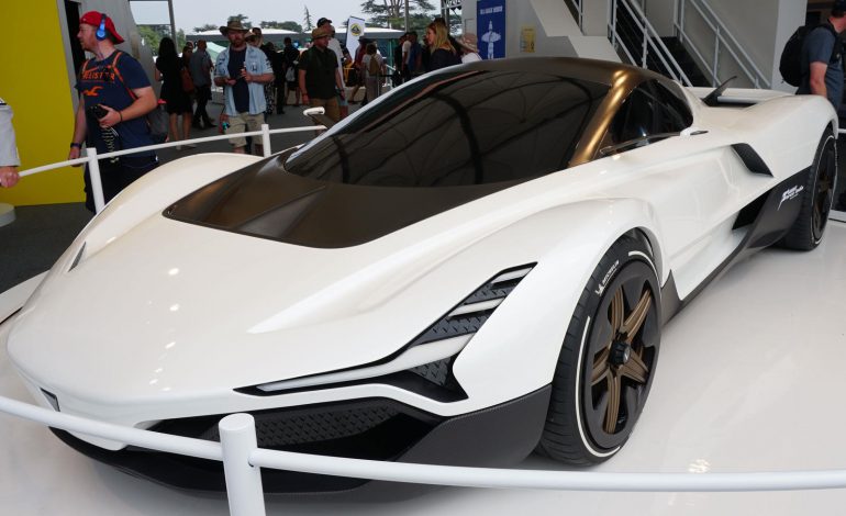 رونمایی از اولین سوپر خودرو کمپانی Vazirani در فستیوال Goodwood!