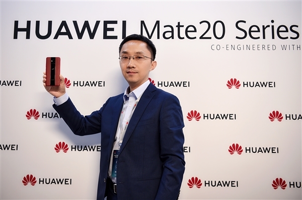 شارژ فوق سریع ۴۰ واتی Huawei mate 20 pro