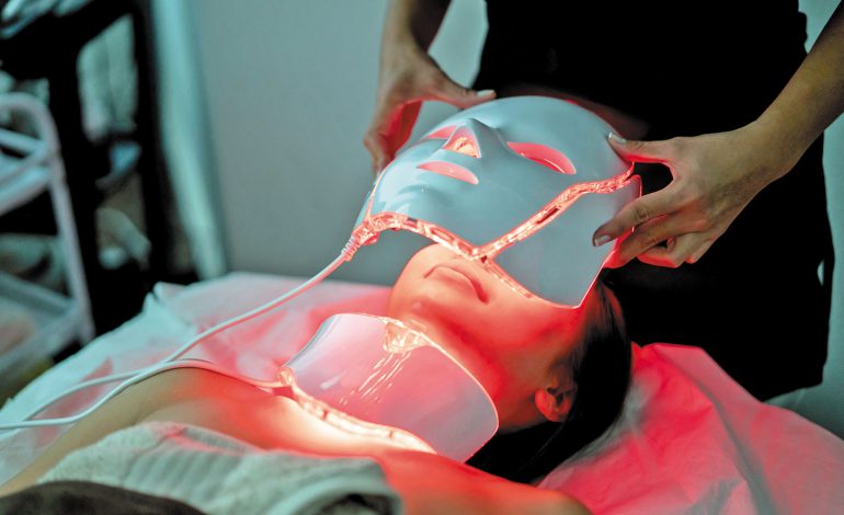 استفاده از نور LED برای درمان، بهبود و شادابی پوست