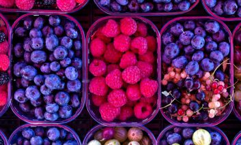 چگونه میوه و سبزیجات خطر ابتلا به سرطان روده را کاهش می‌دهند؟
