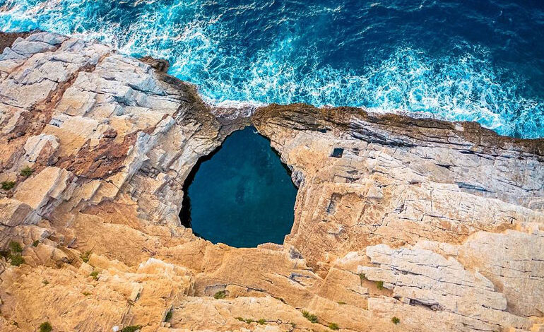 5 جاذبه گردشگری طبیعی جزایر یونان