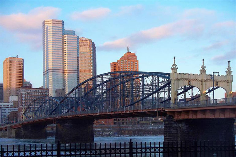 Smithfield Street Bridge, Pittsburgh, Pennsylvania, USA
