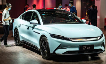 BYD تسلا را در پرفروش‌ترین خودروساز الکتریکی شکست داد