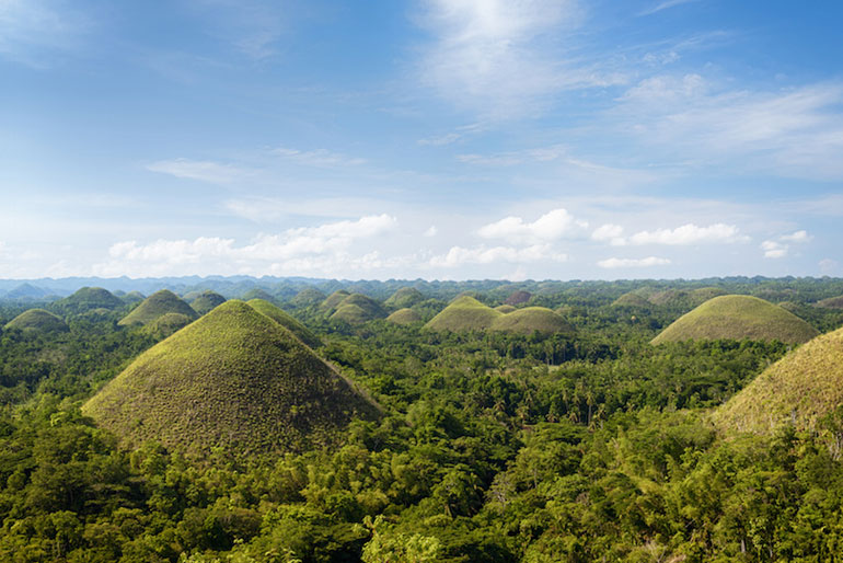دیدن از تپه‌های شکلاتی کشور فیلیپین