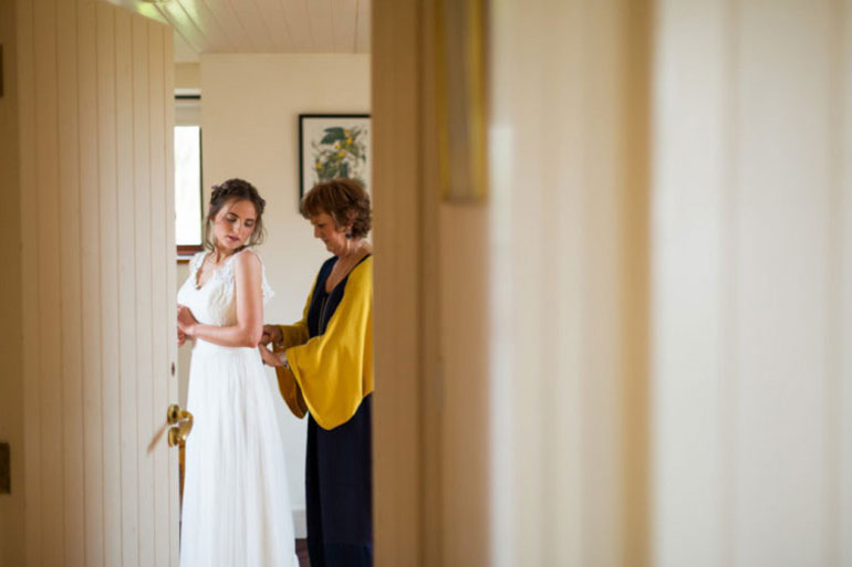 هنگام پرو لباس عروس به چه نکاتی باید توجه کرد؟