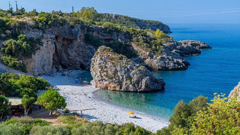 Foneas Beach is just minutes down the coast from Kardamyli.Canva