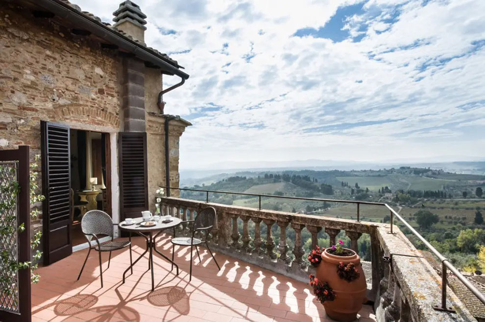 Hotel La Cisterna (San Gimignano): From Chianti to Eternity