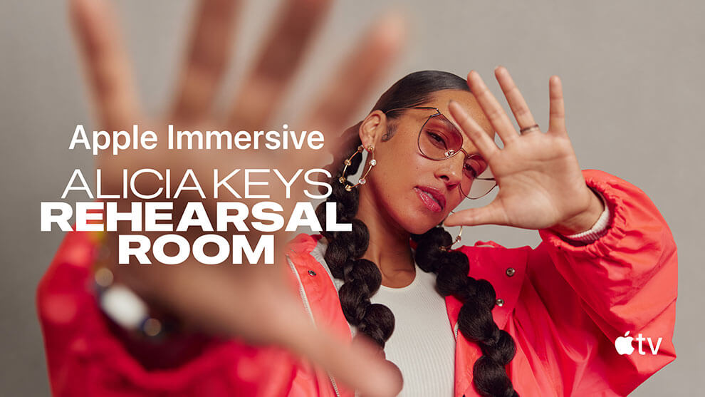 Apple Immersive Video is a remarkable new entertainment format pioneered by Apple that transports viewers to the center of the action. Alicia Keys: Rehearsal Room offers a rare glimpse into the GRAMMY winner’s creative process with this intimate rehearsal session.