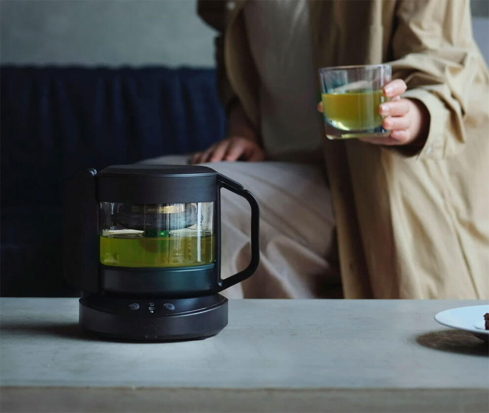 اکنون می‌توانید با استفاده از این قوری متصل، از قدرت فناوری برای دم کردن چای عالی استفاده کنید. می‌توانید بر اساس نوع چایی که می‌خواهید و روحیه یا سطح انرژی خود، دم‌نوش نهایی را ایجاد کنید.
