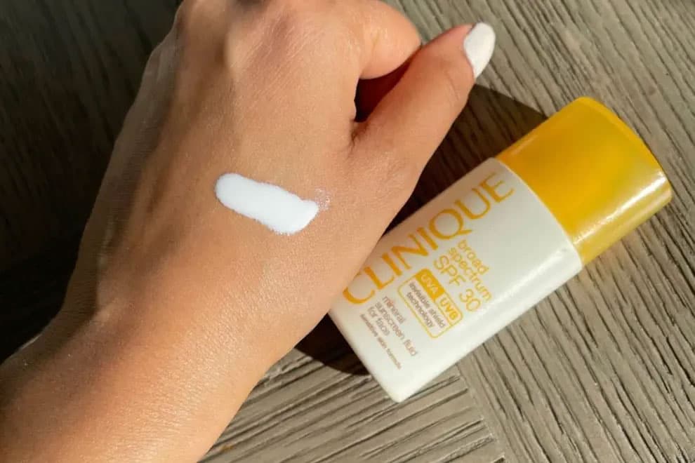 ضد آفتاب مینرال کلینیک SPF50