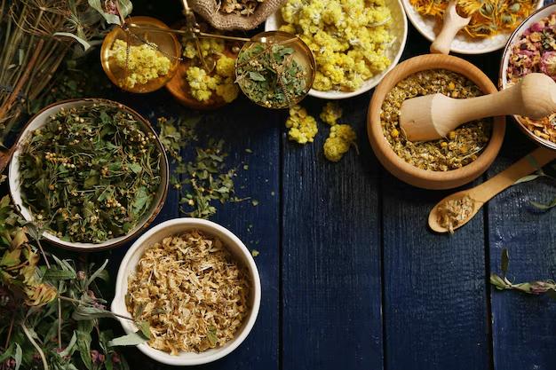 10 گیاه دارویی برای لاغری شکم و پهلو؛ راز لاغری بدون عوارض!