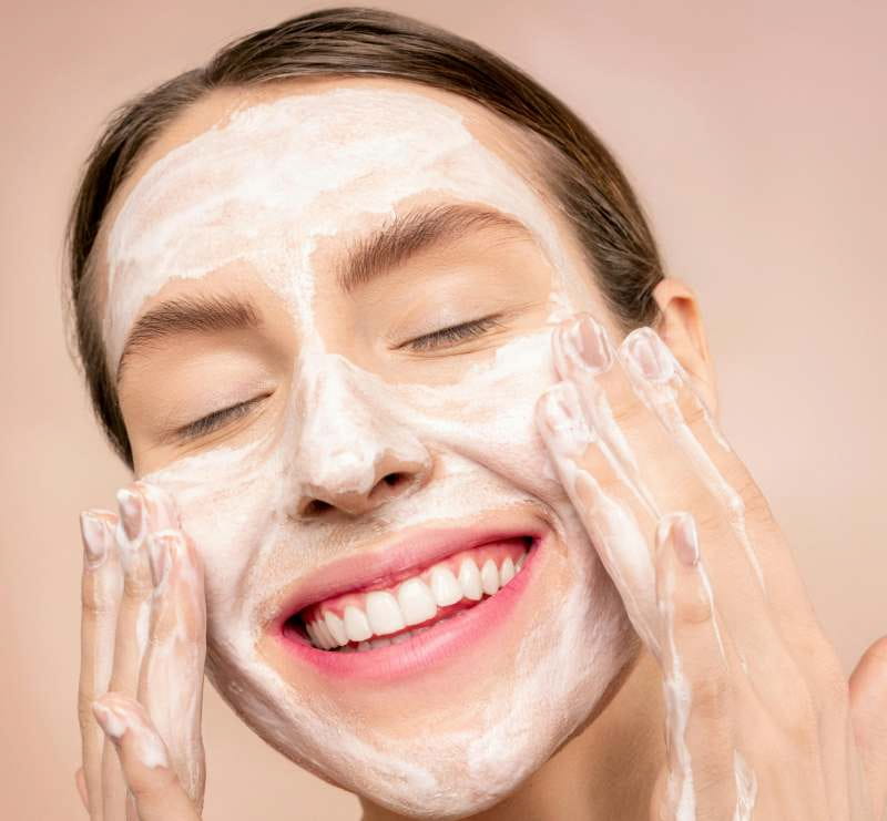 پوشاندن جای زخم با آرایش