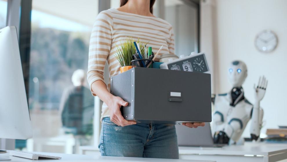 اخراج کارکنان