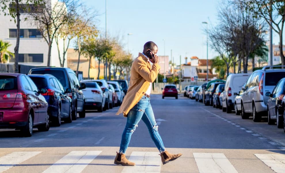 پیش‌بینی رفتار عابران