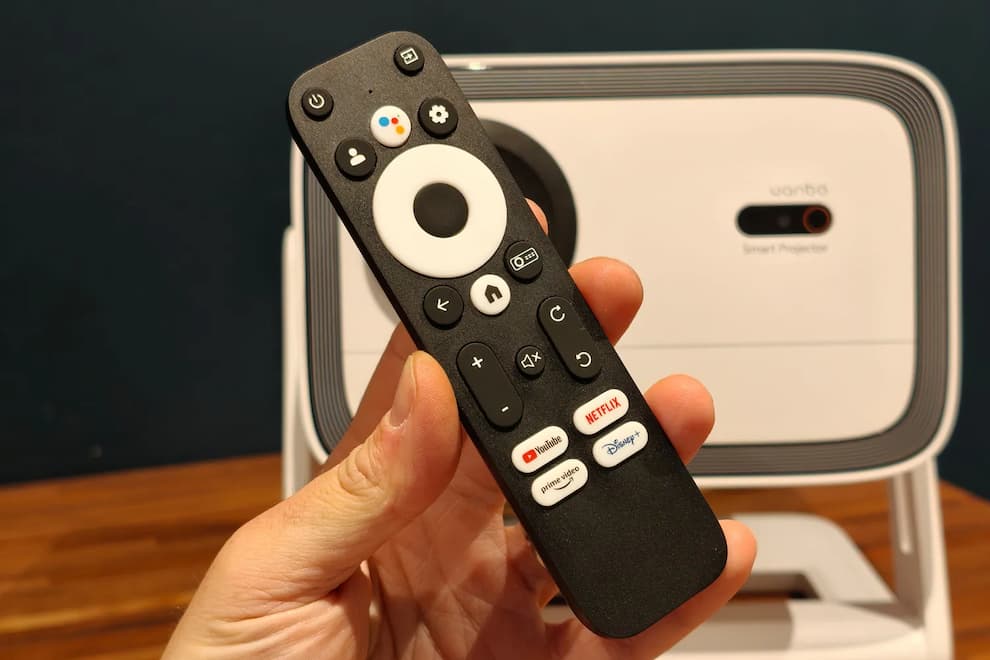 Wanbo-Vali-1-review-remote-control