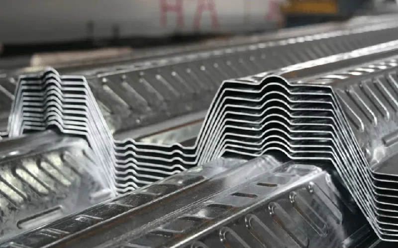 اهمیت استانداردسازی اتصالات در پروژه‌های عمرانی؛ چرا کیفیت حرف اول را می‌زند؟